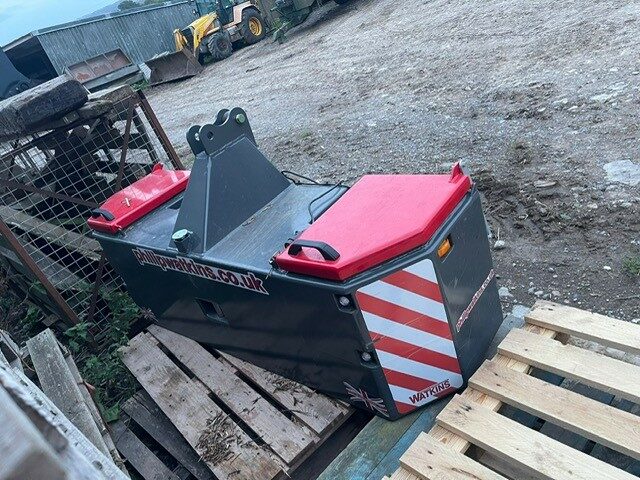 T2038006 PHILLIP WATKINS 900KG WEIGHT