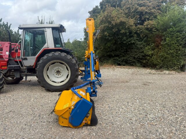Bomford Kestrel Evo E Hedge Cutter