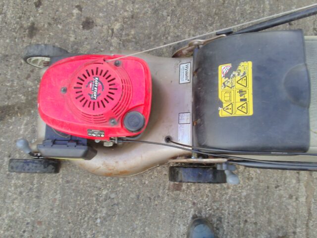 Honda Izzy mower