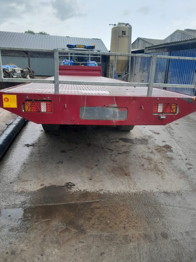 Marshall bale trailer