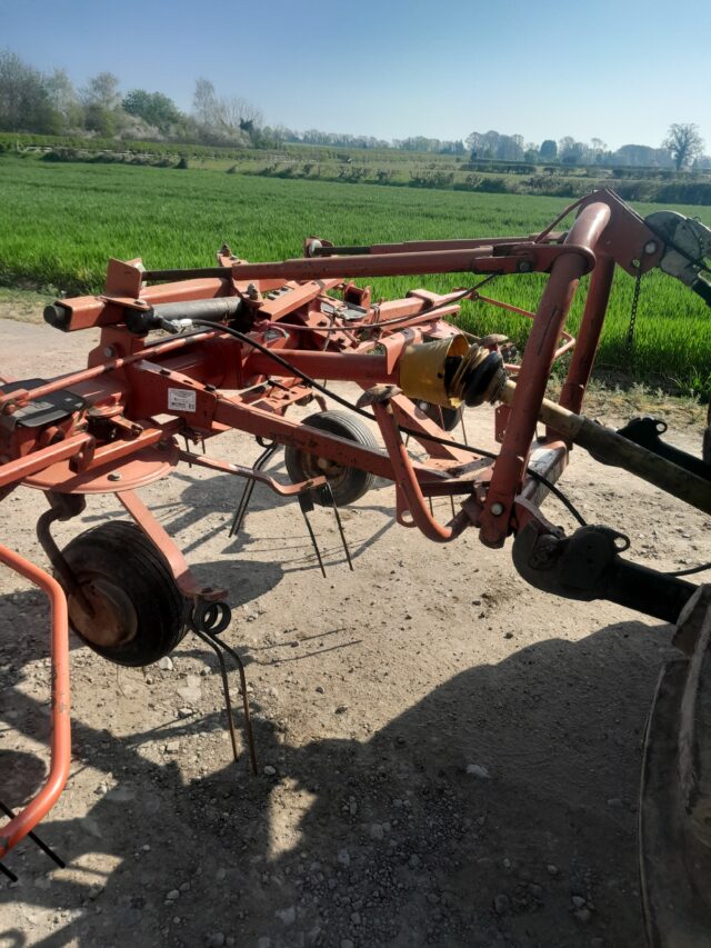 Fella TH 4 rota tedder
