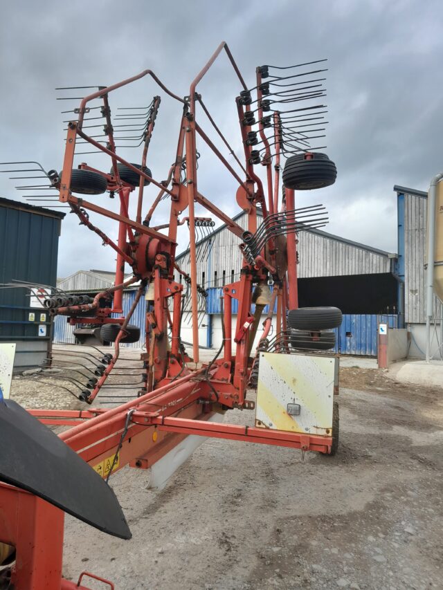 Kuhn GA7301 twin rota rake