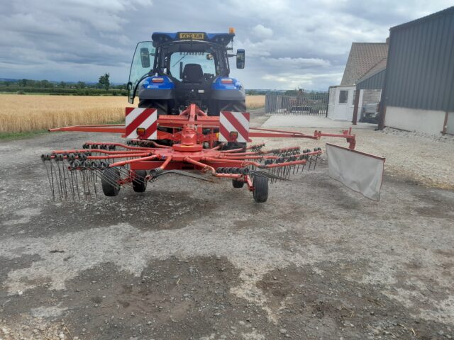 Kuhn GA4521GM single rotor rake