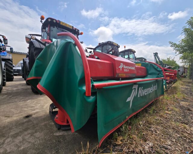 KVERNELAND 2828F FRONT MOWER