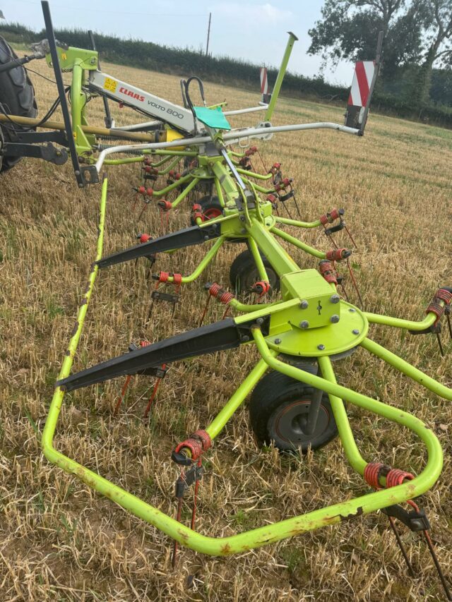 CLAAS VOLTO 800 TEDDER
