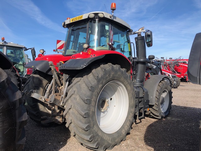 TB001229 – 2020 Massey Ferguson 7720 Tractor