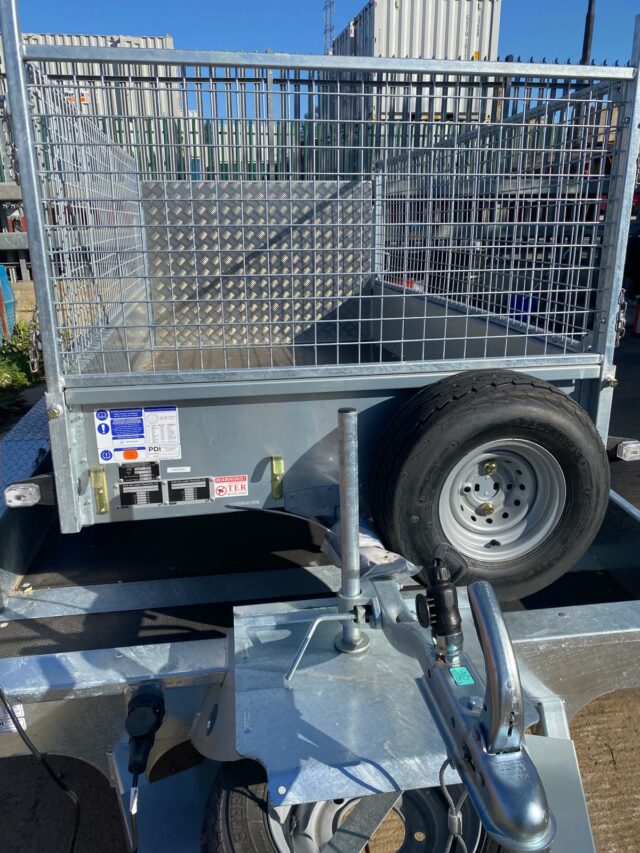 GM036931 IFOR WILLIAMS P7E TRAILER