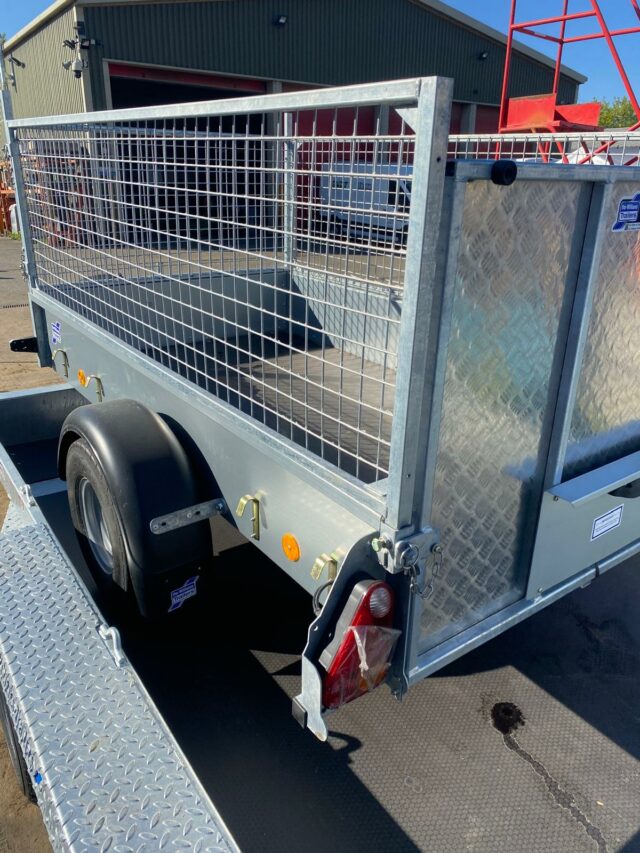 GM036931 IFOR WILLIAMS P7E TRAILER