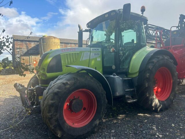 CLAAS ARION 640