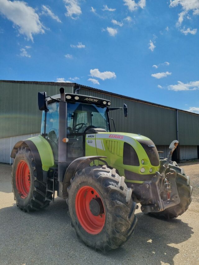 Claas Arion 640