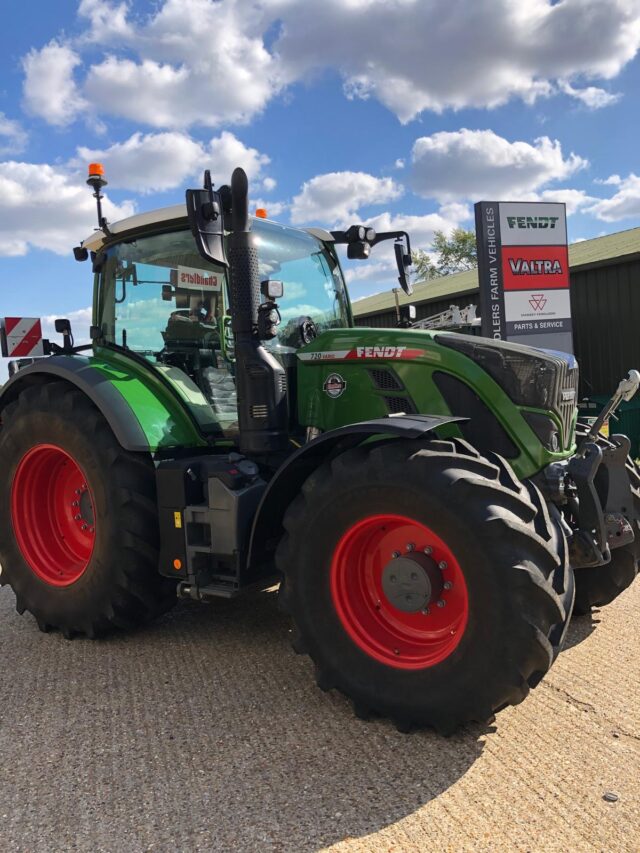 FE000429 FENDT 720 V GEN 6 4WD TRACTOR