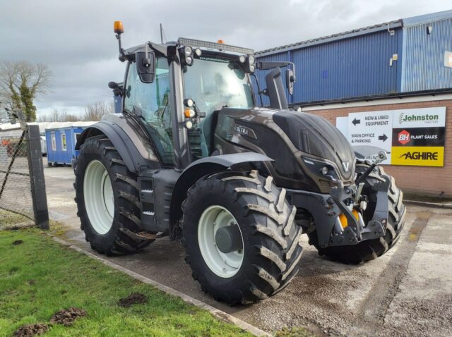 VALTRA T254 V
