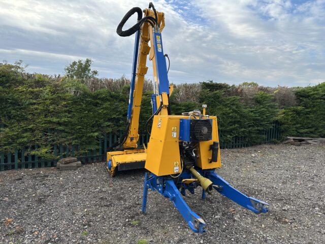 BOMFORD TURNER B8181 HEDGECUTTER (2022)