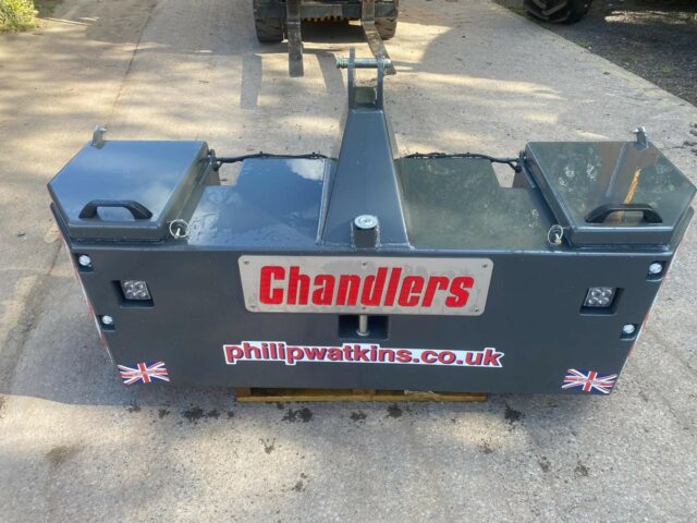2M041167 PHILLIP WATKINS 1200KG WEIGHT
