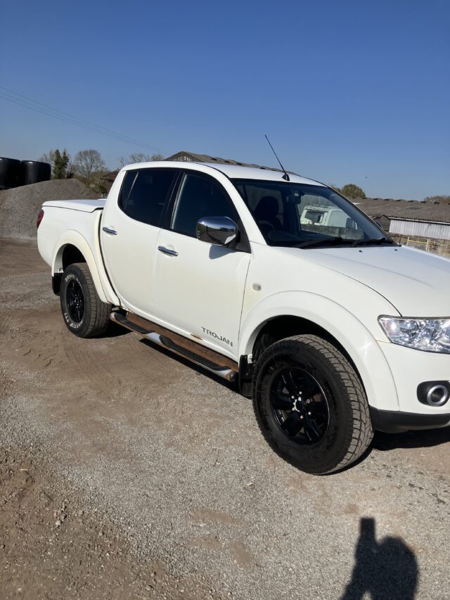 Mitsubishi L200