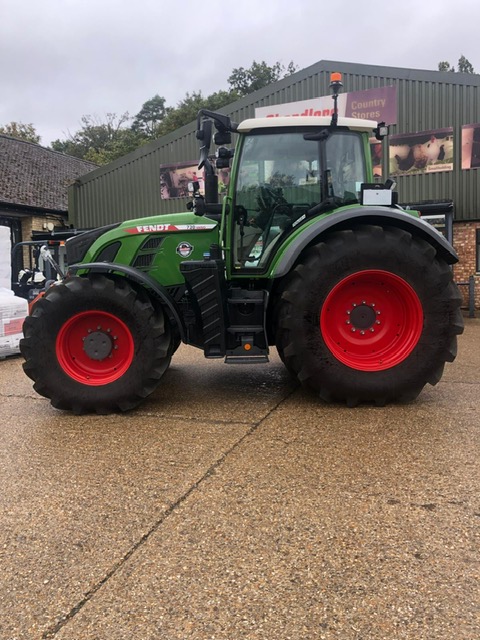 FE000428 FENDT 720 VGEN6 4WD TRACTOR