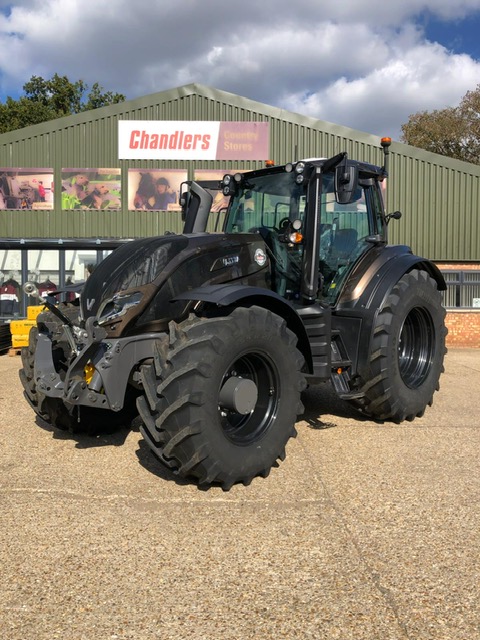 VA000186 DEMO VALTRA T175ED 4WD TRACTOR