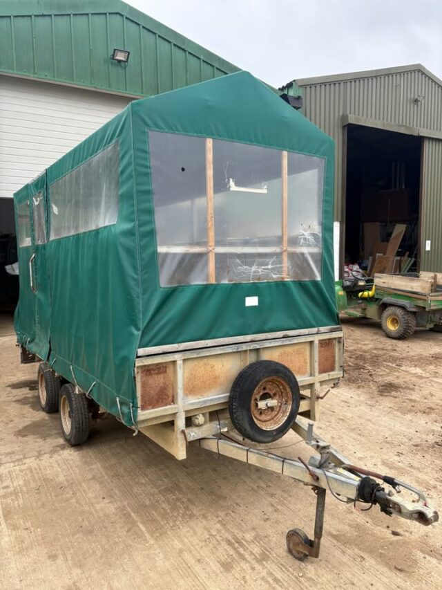 Shoot/Gun bus/Farm tour trailer