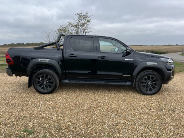2023 Toyota Hilux Invinvible X 2.8