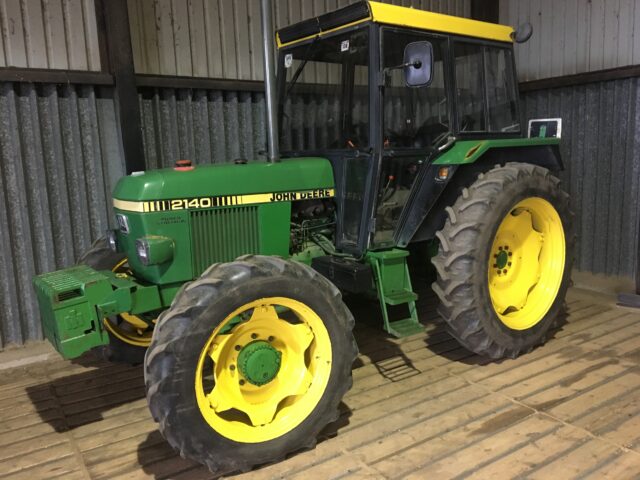 John Deere 2140 4 wheel ive