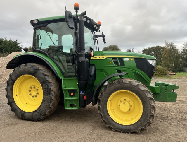 John Deere 6R 120