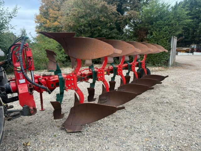 Vogel & Noot XS 950 5 Furrow Plough