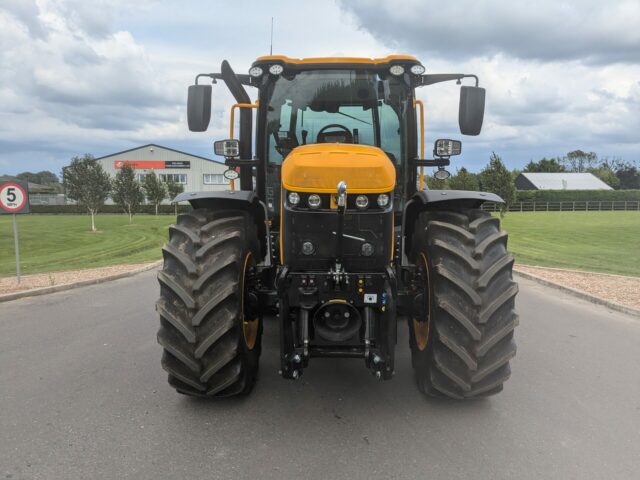 JCB FASTRAC 4220 ICON (2024)