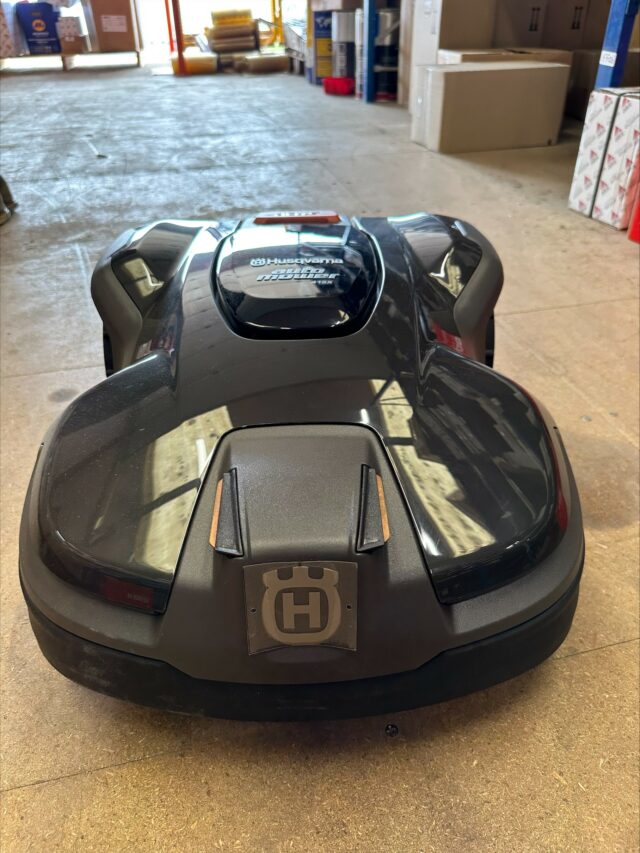 2M041062 HUSQVARNA AUTOMOER 415X ROBOTIC