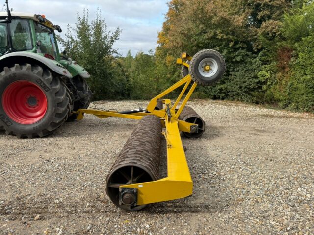 Twose 8.2m Cambridge Rolls