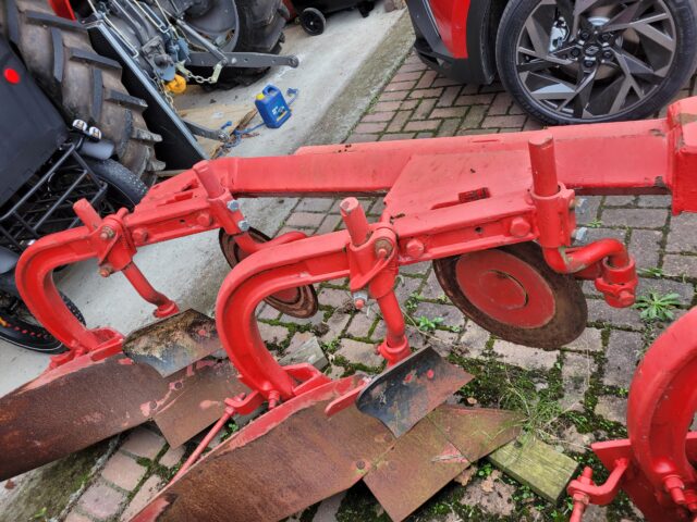Massey Ferguson MF 40 Plough