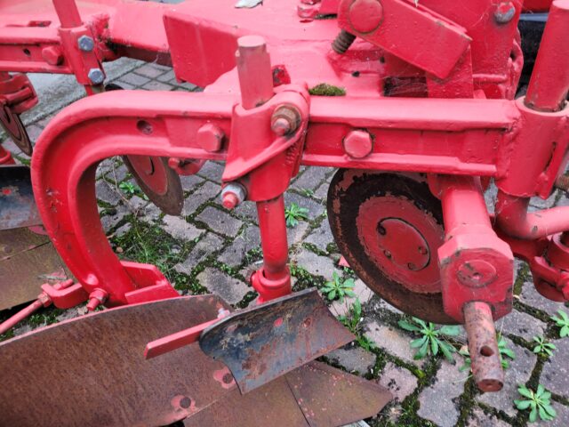 Massey Ferguson MF 40 Plough