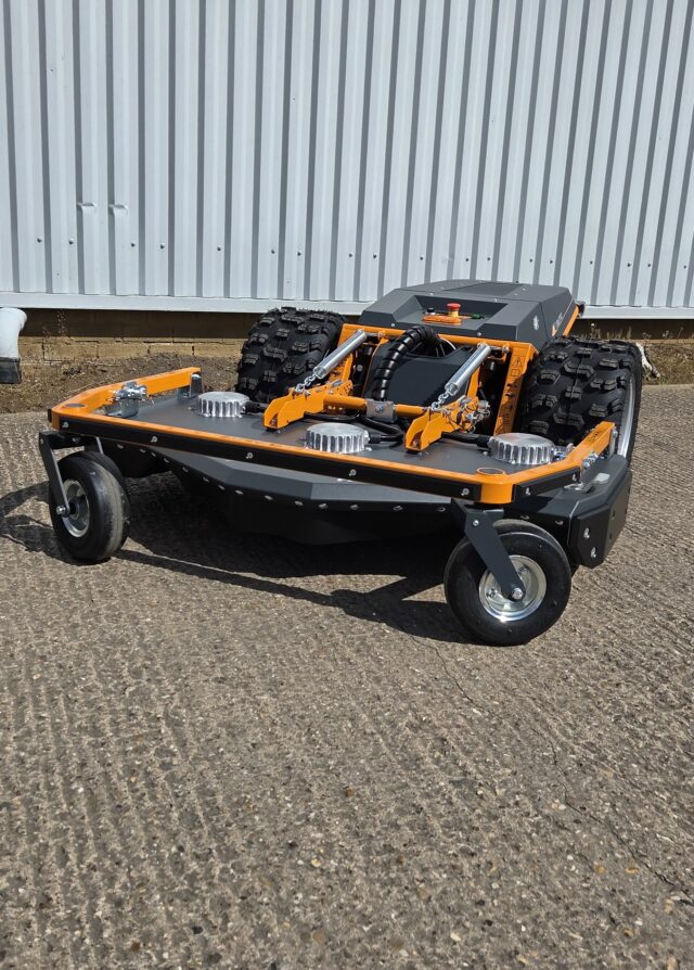 2M041282 RAYMO TORPEDO RC MOWER