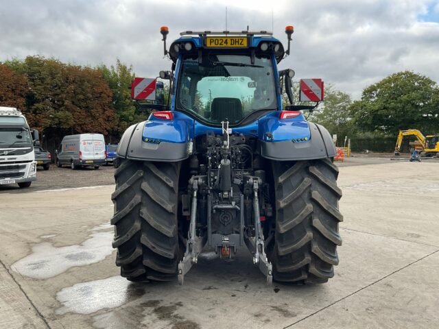2024 Valtra Q305 4WD Tractor