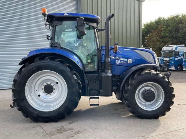 2023 New Holland T7.270 4WD Tractor