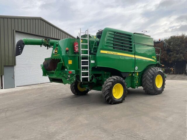 2019 John Deere T670i Combine Harvester