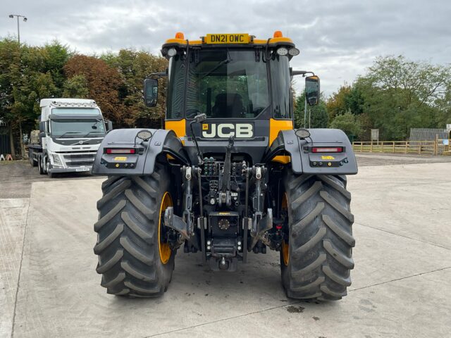 2021 JCB 4220 Fastrac 4WD Tractor
