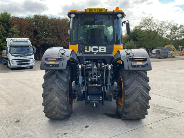 2021 JCB 4220 Fastrac 4WD Tractor