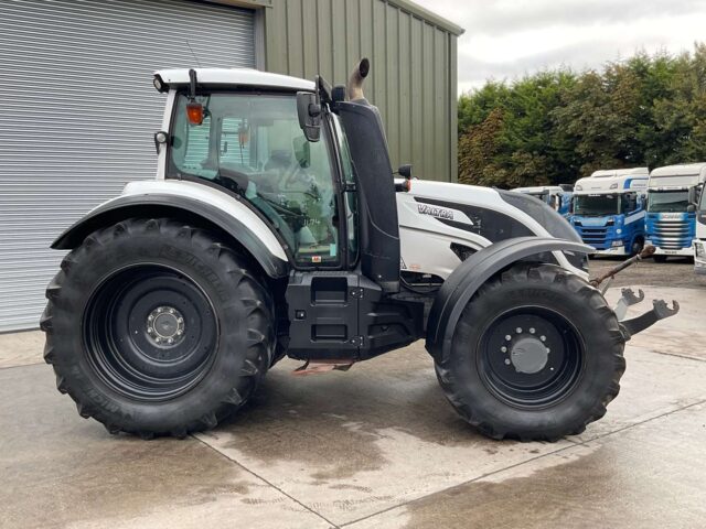 2018 Valtra T234 4WD Tractor