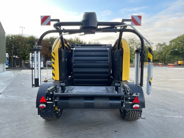 2022 New Holland Roll Baler 125