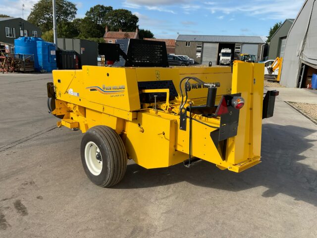 2023 New Holland Hayliner 275