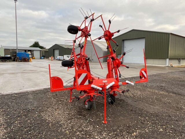 2025 Kuhn GF642 Mounted Tedder