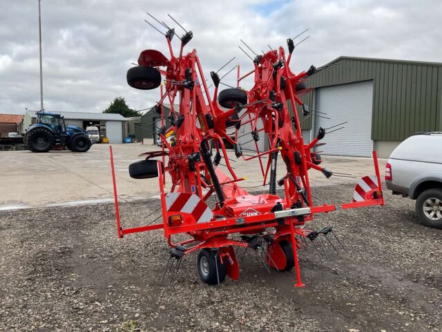 2025 Kuhn GF8703 Mounted Tedder