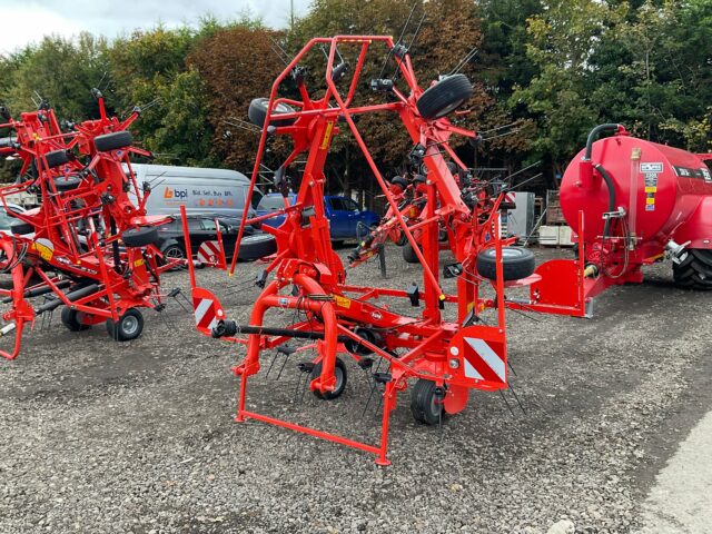 2025 Kuhn GF6503 Mounted Tedder
