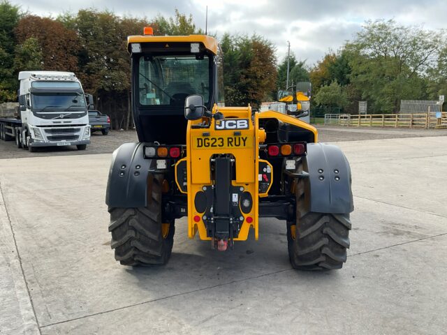 Lot 4: 2022 JCB 542-70 Telehandler