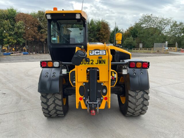 Lot 6: 2022 JCB 542-70 Telehandler