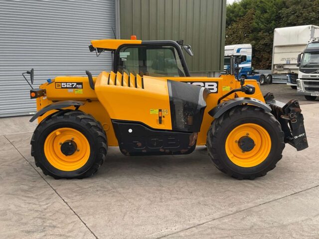 Lot 8: JCB 527-58 Agri Plus Telehandler