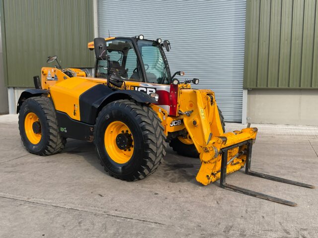 Lot 10: 2017 JCB 560-80 Telehandler