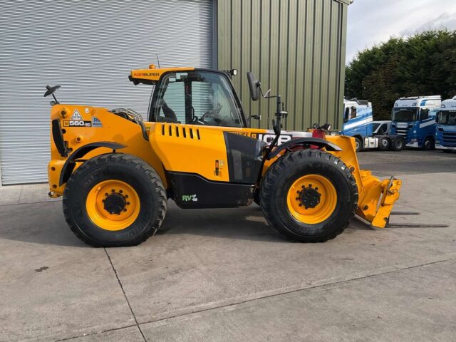 Lot 10: 2017 JCB 560-80 Telehandler