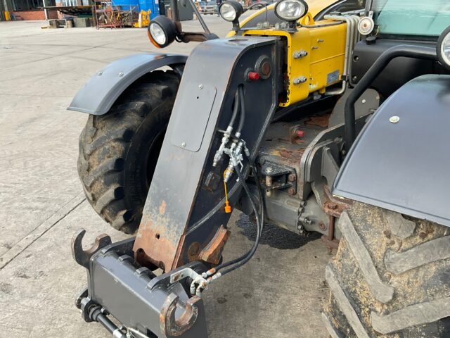 Lot 14: New Holland TH6.36 Telehandler