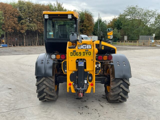 Lot 15: 2019 JCB 542-70 Telehandler